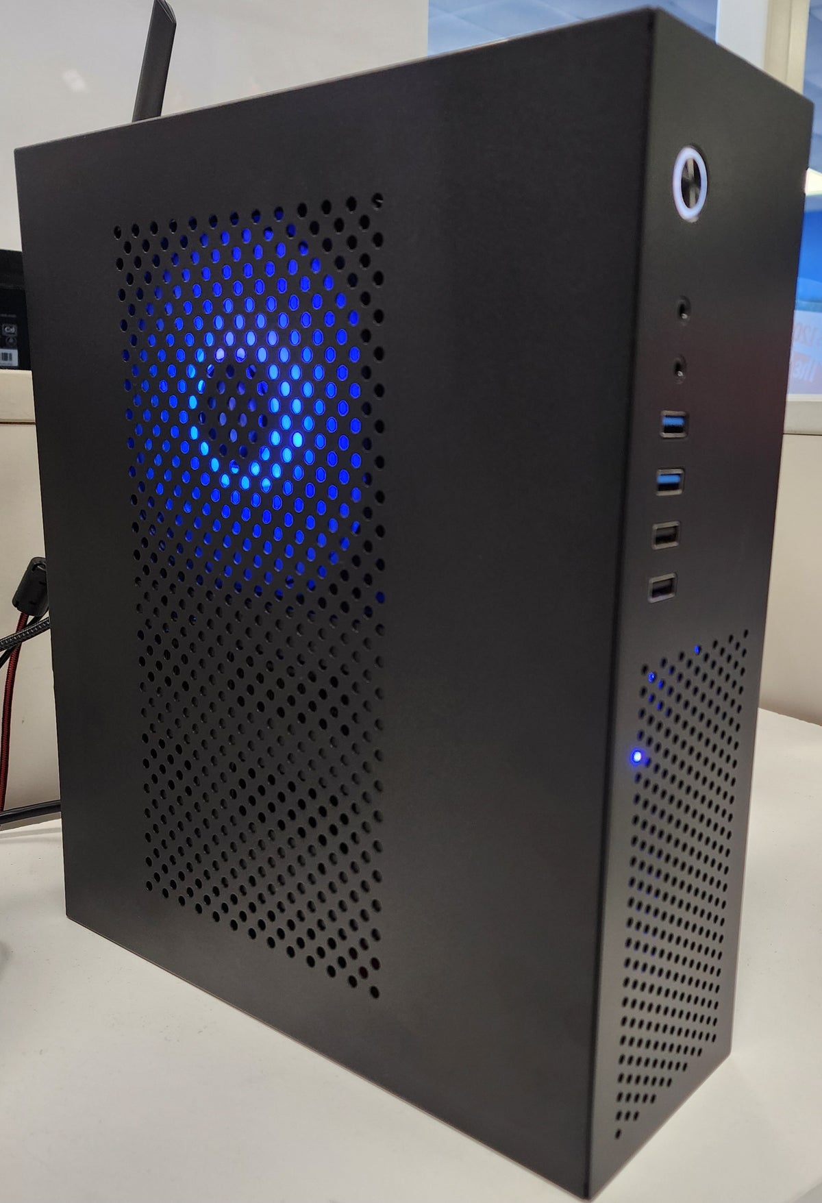 Desktops - Console Killer Gaming Desktop Intel i3 13100 CPU RTX 4060